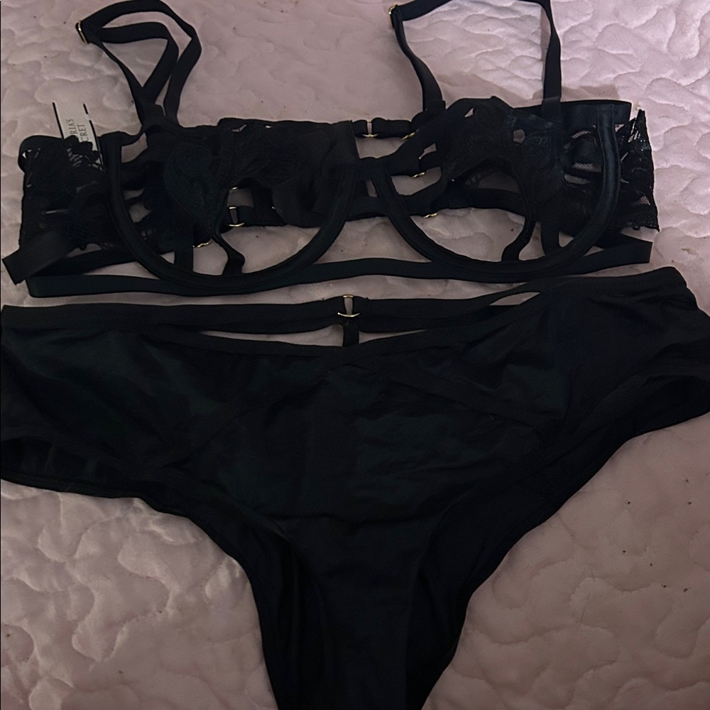 Victoria's Secret Black Lace Bra Set